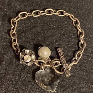 American Eagle simple Charm Chain Bracelet Silver tone Faceted Heart, Pearl